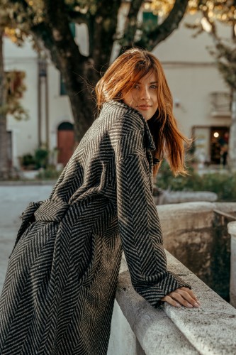 płaszcz szaro-czarny